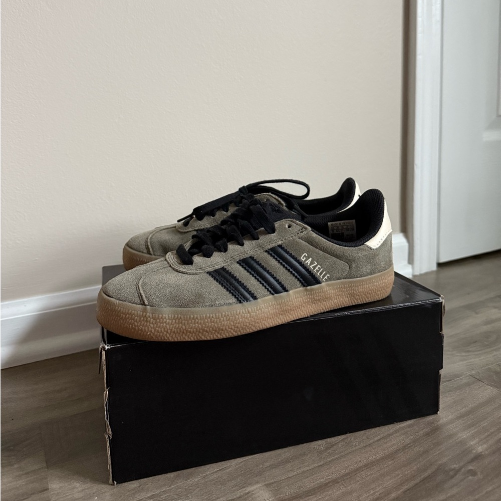 Adidas Gazelle Women’s Khaki and Black Sneakers